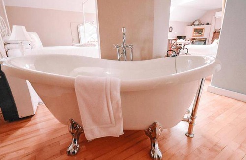 Morden Bed & Breakfast | 63 m² Bed and breakfast ∙ 4 guests