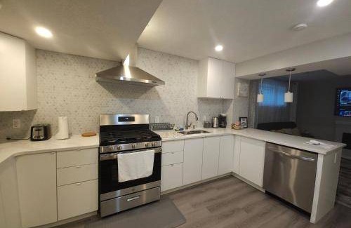 Southwest Edmonton Apartment | 65 m² Apartment ∙ 2 bedrooms ∙ 6 guests