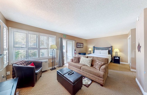 Craigleith Condo | 65 m² Condo ∙ 4 guests