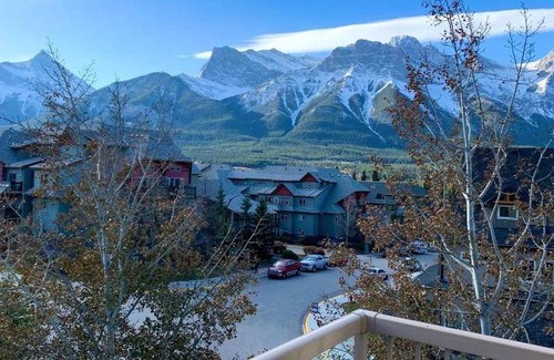 Canmore Apartment | 69 m² Apartment ∙ 2 bedrooms ∙ 7 guests