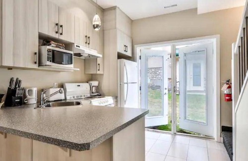 Harvie Heights Cabin | 75 m² Lodge ∙ 2 bedrooms ∙ 6 guests