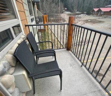 Elkwater Cabin | 79 m² Lodge ∙ 2 bedrooms ∙ 6 guests