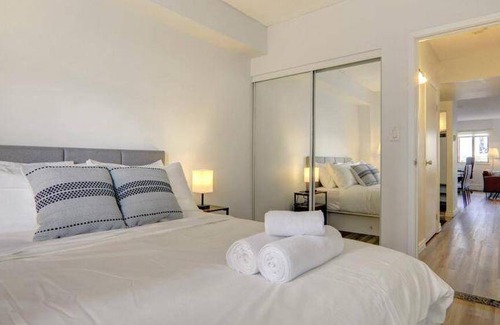 Beltline Apartment | 82 m² Apartment ∙ 2 bedrooms ∙ 4 guests