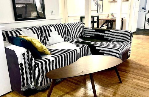 Kitsilano Bed & Breakfast | 84 m² Bed and breakfast ∙ 5 guests