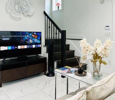 Vancouver South Bed & Breakfast | 84 m² Bed and breakfast ∙ 2 bedrooms ∙ 4 guests