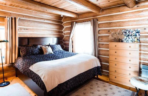 Grenville-sur-la-Rouge Ski Chalet | 8500 m² Chalet ∙ 5 bedrooms ∙ 19 guests