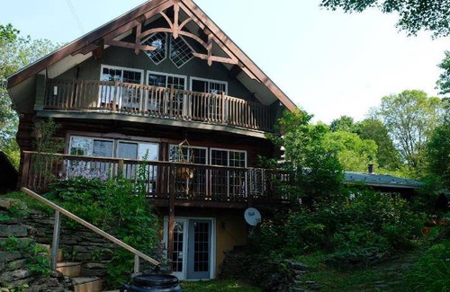 Grenville-sur-la-Rouge Ski Chalet | 8500 m² Chalet ∙ 5 bedrooms ∙ 19 guests