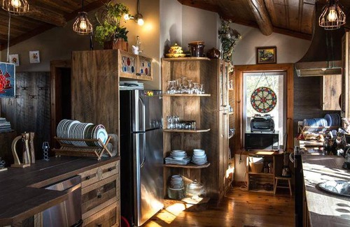 Grenville-sur-la-Rouge Ski Chalet | 8500 m² Chalet ∙ 5 bedrooms ∙ 19 guests