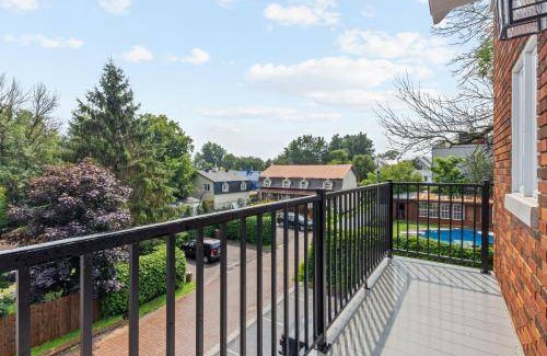 Terrebonne Apartment | 93 m² Apartment ∙ 2 bedrooms ∙ 6 guests