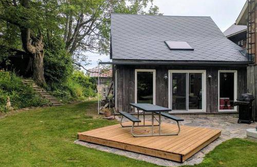 Mono Bed & Breakfast | 93 m² Bed and breakfast ∙ 2 guests