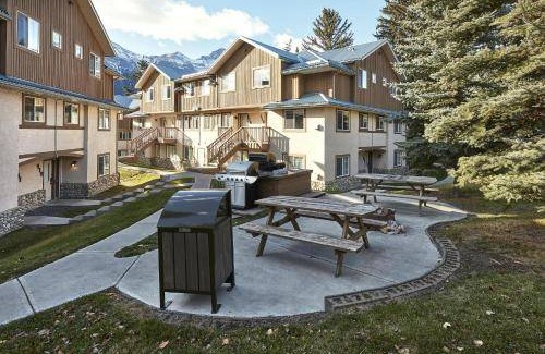 Harvie Heights House | 93 m² House ∙ 2 bedrooms ∙ 4 guests