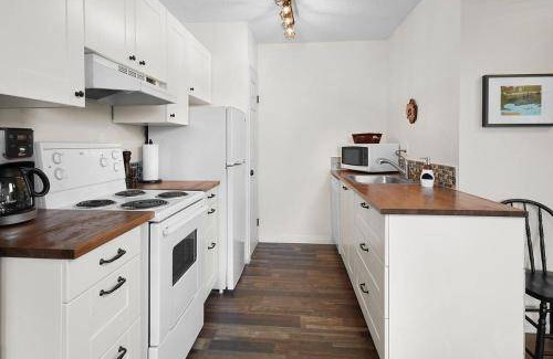 Harvie Heights House | 93 m² House ∙ 2 bedrooms ∙ 4 guests