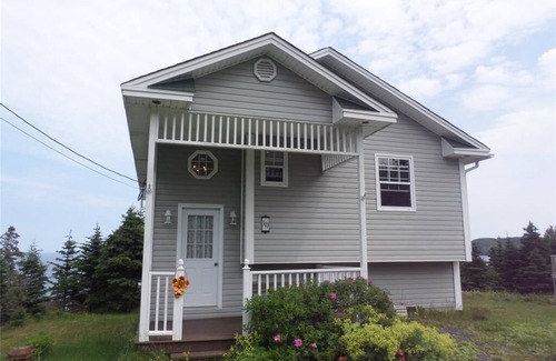 Saint Michaels Cottage | A million dollar ocean view