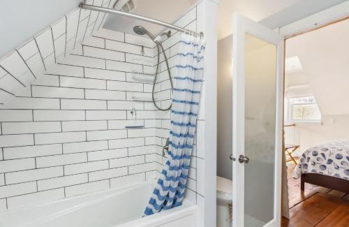 Lunenburg Bed & Breakfast | Alicion Bed & Breakfast
