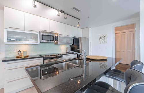 Beltline Condo | ☆Amazing view 1 BR ☆ Downton Beltline