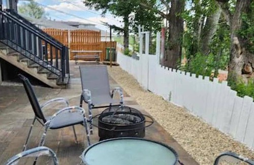Highland Park Apartment | Apartment ∙ 2 bedrooms ∙ 4 guests