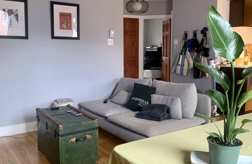 Parc Molson Apartment | App. 2 Bedrooms, Great Location, all you Will Need