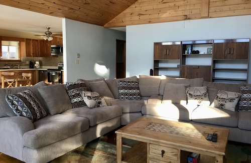 Kearney Cottage | Appealing cottage by the lake