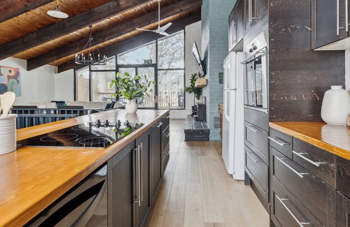 The Blue Mountains Ski Chalet | Arlberg Chalets