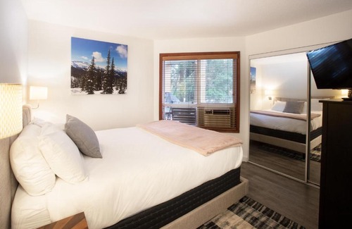 Village North House | Attractive Townhouse in Whistler Village with Hot Tub