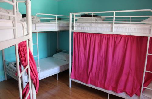 Old Montreal Hostel | Auberge Alternative