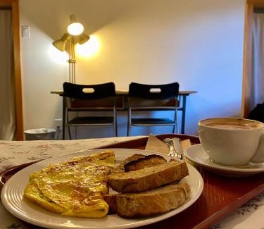 Stanstead Plain Hostel | Auberge Le Sunshine
