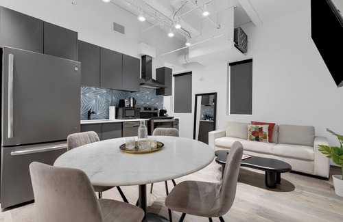 Downtown Montreal Apartment | Bakan - Loft 6Guests Perfect Location Downtown