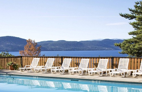Central Okanagan Apartment | Beautiful 1 bedroom unit at resort, sleeps 4