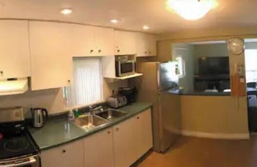 Hastings Highlands Cottage | Beautiful Algonquin Lakefront Cottage Experience