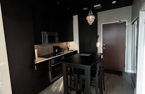 CityPlace Apartment | Beautiful Apartment in the Heart of Toronto