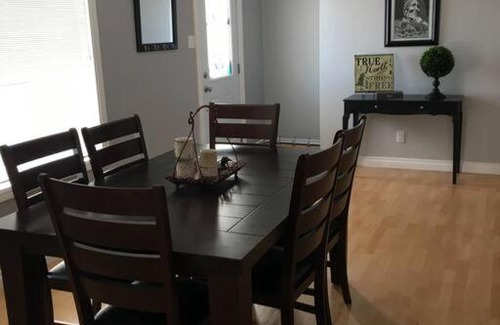 Cardston House | Beautiful Cardston Home main floor