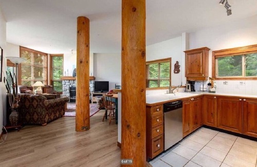 Blackcomb House | Beautiful Spacious Townhome with stunning views! Great quiet & serene location!