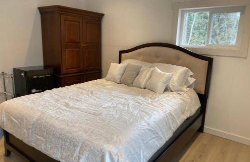 Regional District of Nanaimo Bed & Breakfast | Bed and breakfast ∙ 2 guests