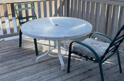 Sylvan Lake Bed & Breakfast | Bed and breakfast ∙ 1 bedroom ∙ 1 guest