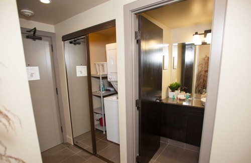 Connaught Condo | Beltline PH708
