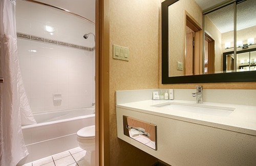 Langley Hotel | Best Western Plus Langley Inn