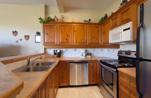 Blackcomb Apartment | Blackcomb Greens by Whistler Premier