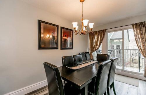 The Blue Mountains House | Blue Mountain Chalet Condo Ski in Ski Out 3 BR