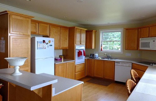 Vernon Bridge House | Bluewaters Retreat