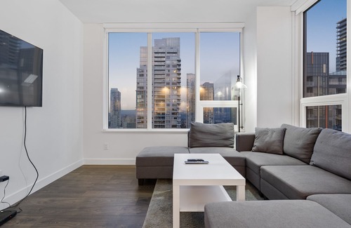 Metrotown Condo | Brand New Luxurious 2 Bedroom Condo at Metrotown
