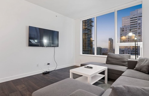 Metrotown Condo | Brand New Luxurious 2 Bedroom Condo at Metrotown