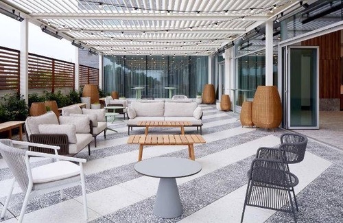 Cote-Des-Neiges—Notre-Dame-De-Grace Hotel | 42 m² Hotel ∙ 127 guests