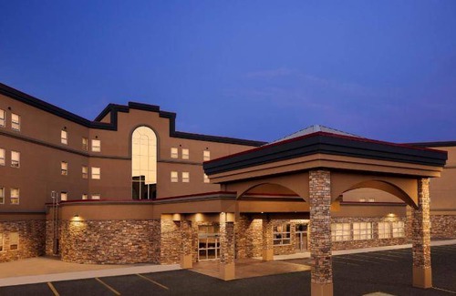 Grande Prairie Hotel | 56 m² Hotel ∙ 127 guests