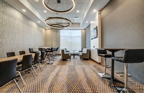 District Saint - Raymond - Vanier Hotel | 470 m² Hotel ∙ 127 guests