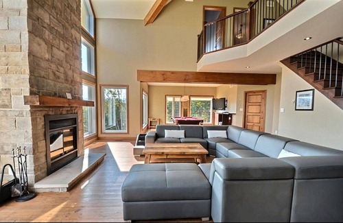 Petite-Riviere-Saint-Francois Ski Chalet | Les sommets Charlevoix in PETITE-RIVIÈRE-SAINT-FRANCOIS
