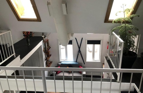 Cabbagetown Apartment | Cabbagetown loft apt.