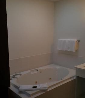 Okanagan-Similkameen Hotel | Cactus Tree Inn