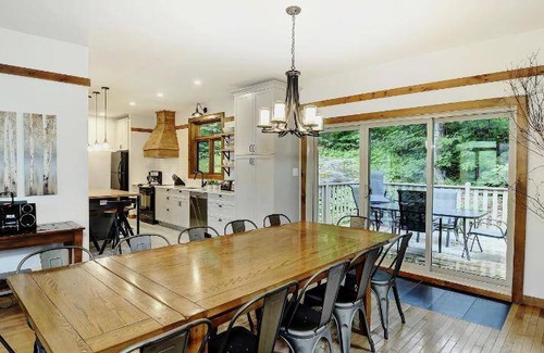 Stoneham Ski Chalet | Chalet ∙ 6 bedrooms ∙ 27 guests