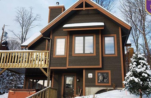 Stoneham Ski Chalet | Chalet ∙ 5 bedrooms ∙ 16 guests