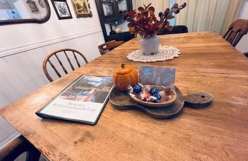Chertsey Ski Chalet | Chalet -Havre au bord de l'eau